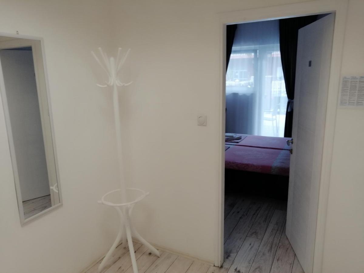 Mitic 1 Homestay Nis
